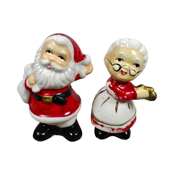 Vintage Sonsco Japan Santa & Mrs. Claus Ceramic Salt & Pepper Shakers - Picture 1 of 10